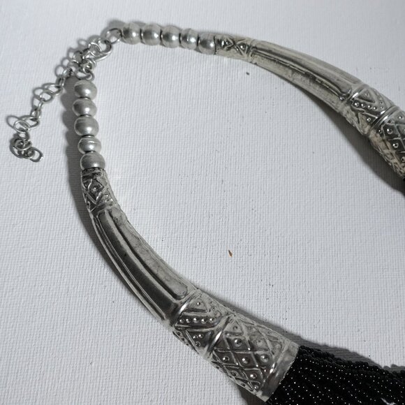 Vintage Black Beaded Necklace with Silver-Tone Accents - Picture 4 of 8